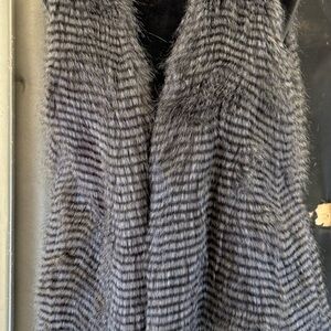 Women's Gray Faux Fur Vest by Jack Size L
